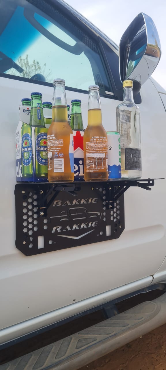 McGêfters Bakkie Rakkie – Magnetic Foldable Table